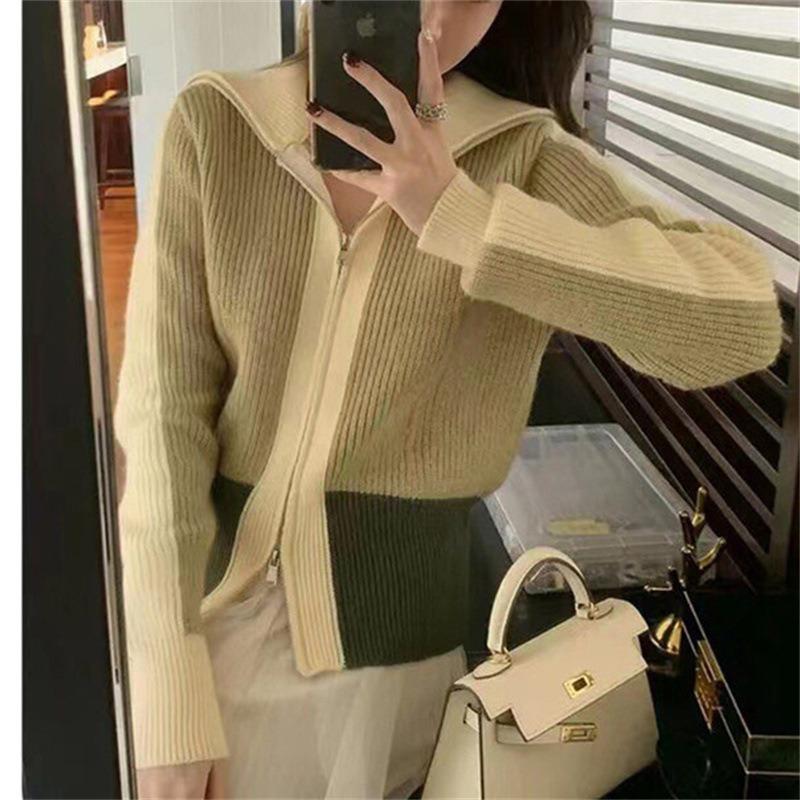 Контрастная цветная вставка лацкан свитер куртка кардиган женский новый дизайн двусторонняя молния вязаный свитер тренд one size fits all хаки
Контрастная цветная вставка лацкан свитер куртка кардиган женский новый дизайн двусторонняя молния вязаный свитер тренд one size fits all хаки