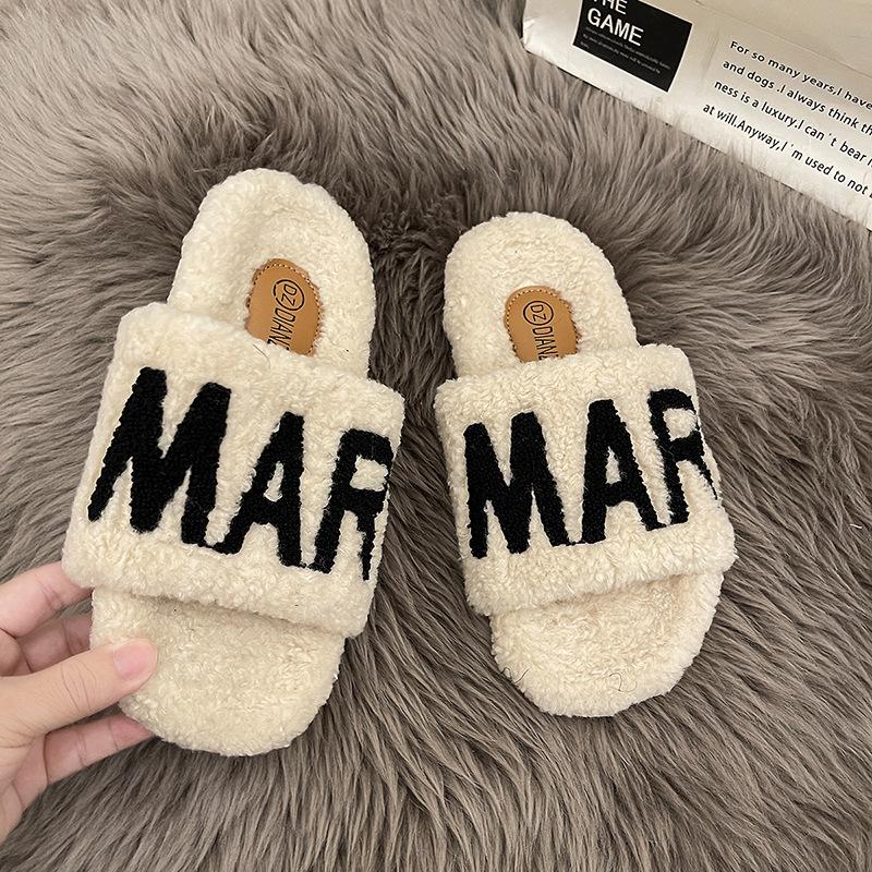 Повседневные универсальные тапочки с буквенным принтом Мао Мао женские новые осенне-зимние 2025 для улицы толстая подошва на одном ходу ленивые сланцы 40
Повседневные универсальные тапочки с буквенным принтом Мао Мао женские новые осенне-зимние 2025 для улицы толстая подошва на одном ходу ленивые сланцы 40