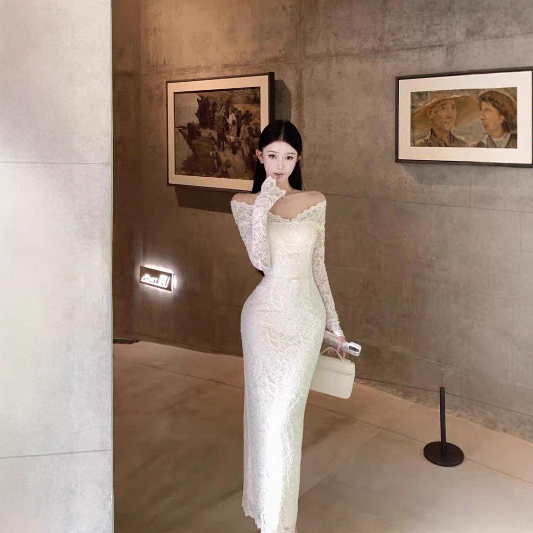 TZ7176 Off-White Lace One-Shoulder Maxi Dress with Long Sleeves, Cinched Waist, and Mermaid Silhouette. Large
TZ7176 Off-White Lace One-Shoulder Maxi Dress with Long Sleeves, Cinched Waist, and Mermaid Silhouette. Large