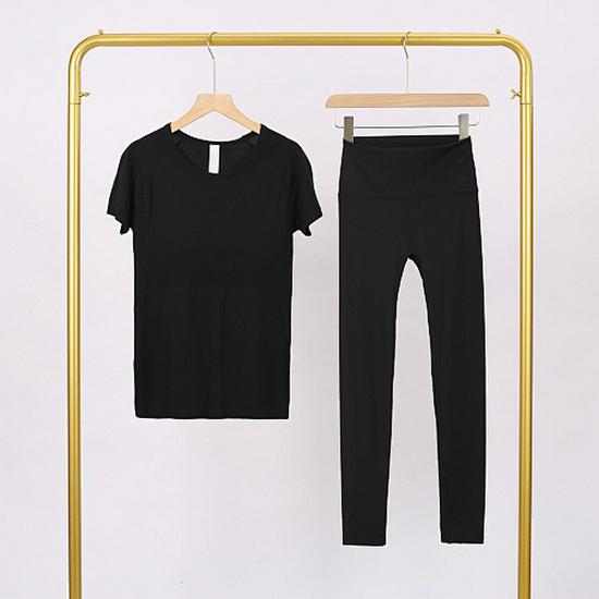 In Stock: Women s Quick-Dry Cropped Pants & Short Sleeve Sports Set with Round Neck Running T-Shirt XXL (Size 10)
In Stock: Women s Quick-Dry Cropped Pants & Short Sleeve Sports Set with Round Neck Running T-Shirt XXL (Size 10)