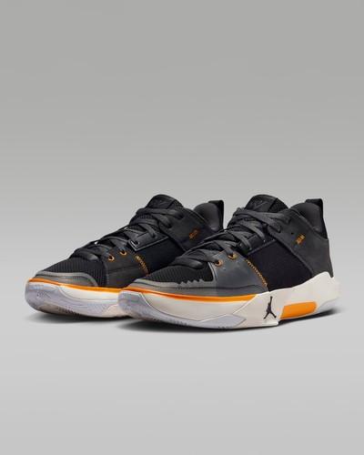 Nike One Take 5 PF Black Anthracite FD2336-007 Men s Size EU 45 чорний
Nike One Take 5 PF Black Anthracite FD2336-007 Men s Size EU 45 чорний