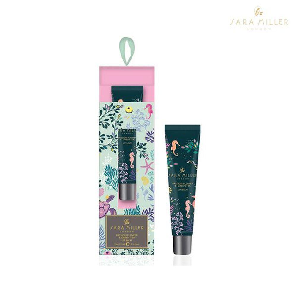 Sara Miller London Lip Balm 10ml x 1 / Passion Flower & Green Tea / Lip Care Lip Protection Lip Balm Recommendation
Sara Miller London Lip Balm 10ml x 1 / Passion Flower & Green Tea / Lip Care Lip Protection Lip Balm Recommendation