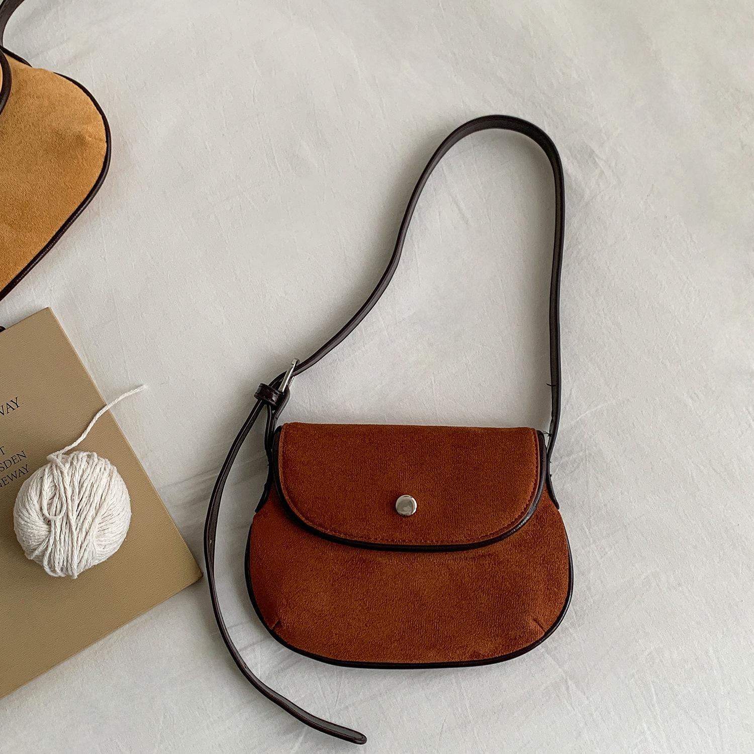 Korean Retro Frosted Single Shoulder Saddle Bag, Simple and Fashionable, Versatile, Women s Leopard Print Bag Under The Armpit коричневий
Korean Retro Frosted Single Shoulder Saddle Bag, Simple and Fashionable, Versatile, Women s Leopard Print Bag Under The Armpit коричневий