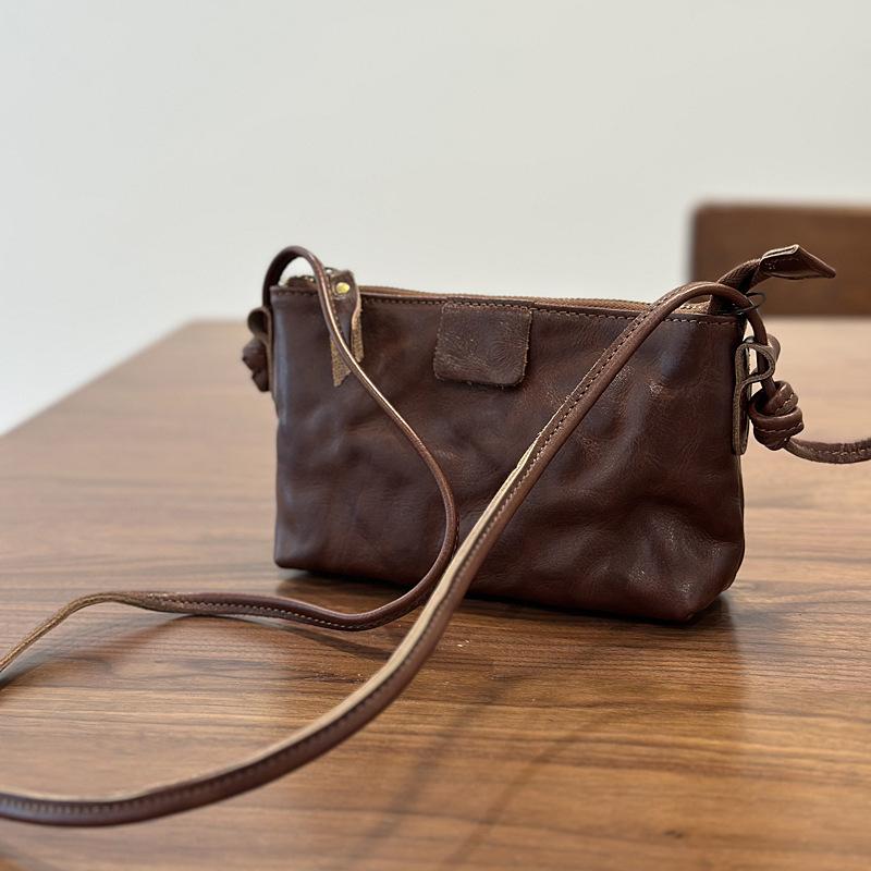 Johnature Textured Shoulder Bag Women s Genuine Leather Retro Versatile Commuter Crossbody Bag Mini Phone Bag кофейный
Johnature Textured Shoulder Bag Women s Genuine Leather Retro Versatile Commuter Crossbody Bag Mini Phone Bag кофейный