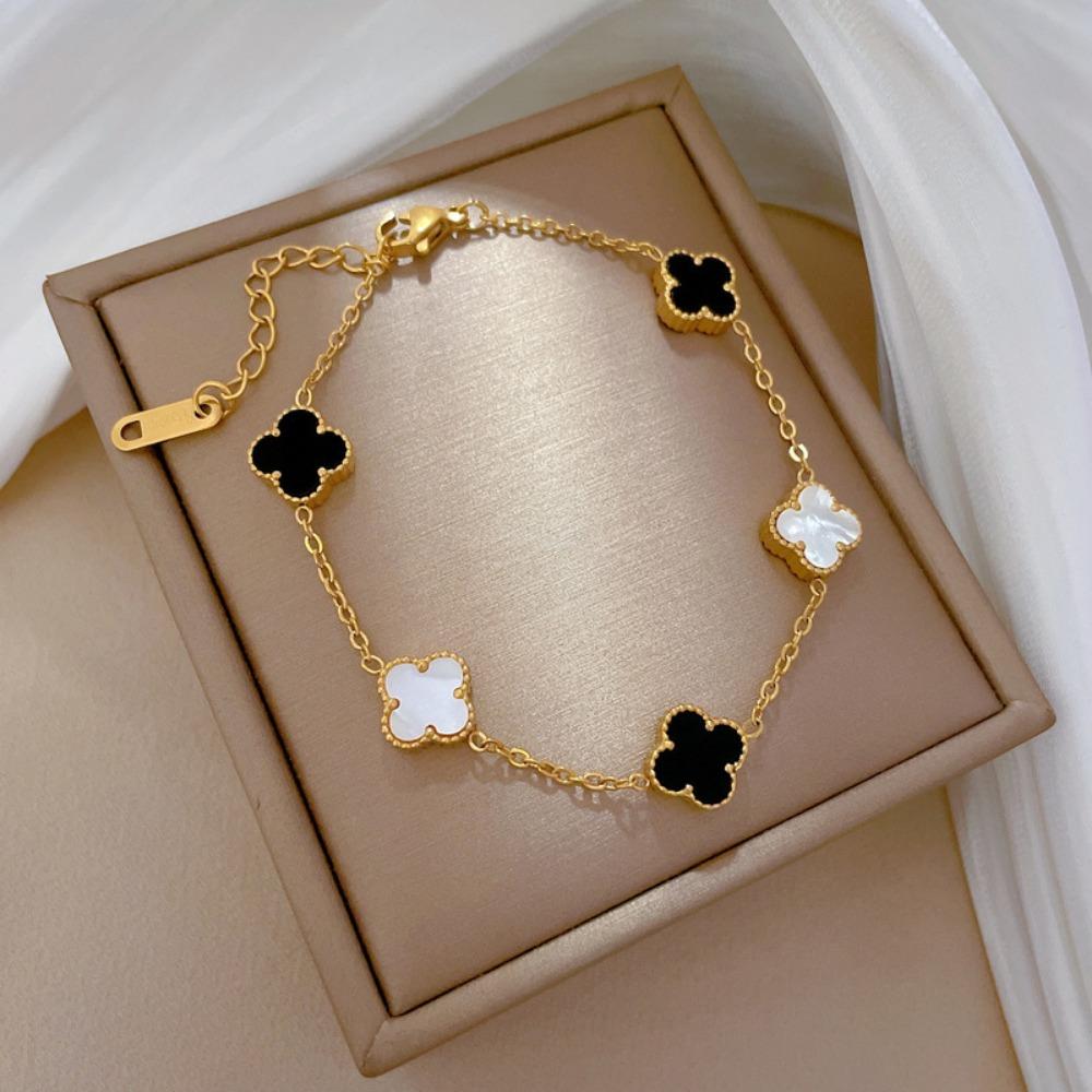Высококлассный браслет «Счастливый четырехлистный клевер» Легкая роскошь Высококлассный темперамент Ручные украшения Модный дизайн Ювелирные изделия
Высококлассный браслет «Счастливый четырехлистный клевер» Легкая роскошь Высококлассный темперамент Ручные украшения Модный дизайн Ювелирные изделия