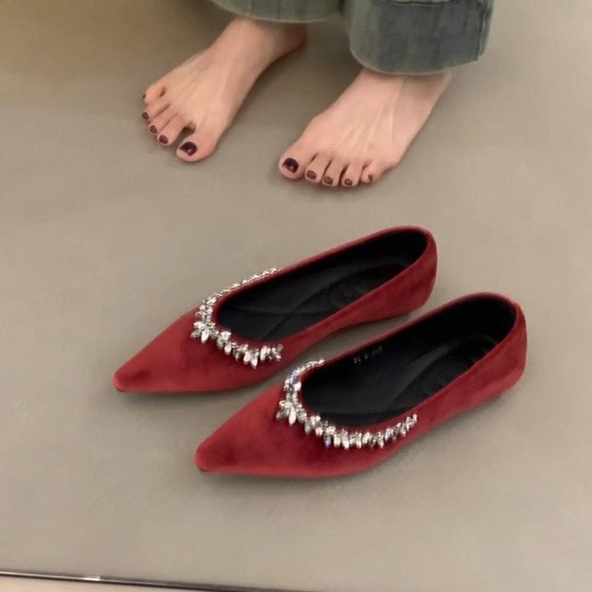 Версия из мягкой кожи~ остроносые туфли-лодочки с темпераментом и стразами женские для работы, вечерние туфли на одной педали, французские туфли-лодочки с мелким вырезом, свадебные 35
Версия из мягкой кожи~ остроносые туфли-лодочки с темпераментом и стразами женские для работы, вечерние туфли на одной педали, французские туфли-лодочки с мелким вырезом, свадебные 35