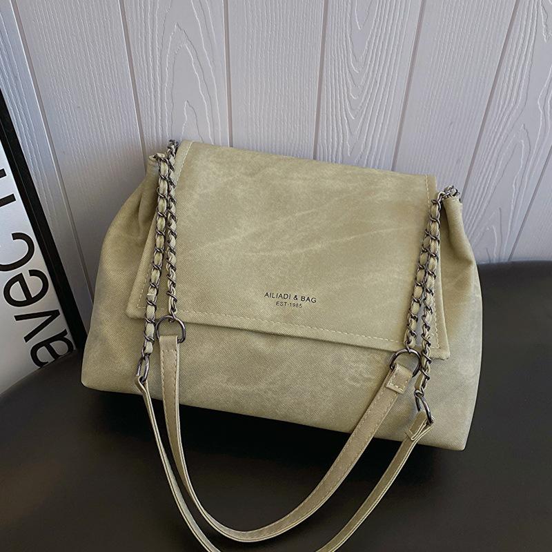 Retro bag women s 2024 spring new casual retro shoulder bag simple large-capacity commuter bag women s tote bag
Retro bag women s 2024 spring new casual retro shoulder bag simple large-capacity commuter bag women s tote bag