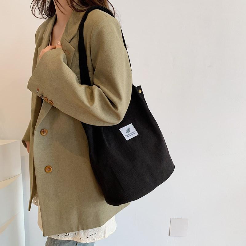 2025 Women s Large Capacity Cross-border Tote Bag: Stylish, Simple, and Versatile for Shoulder or Shopping Use
2025 Women s Large Capacity Cross-border Tote Bag: Stylish, Simple, and Versatile for Shoulder or Shopping Use