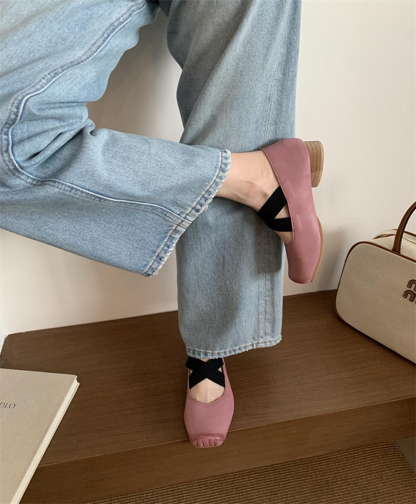 French Mary Jane shoes ballet shoes with skirt retro single shoes pig nose square head small leather shoes low heel fairy shoes 39 светло-фиолетовый
French Mary Jane shoes ballet shoes with skirt retro single shoes pig nose square head small leather shoes low heel fairy shoes 39 светло-фиолетовый