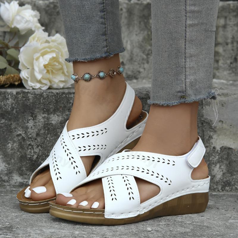 Модные женские сандалии 2025 Лето Новые танкетки Модные сандалии с открытым носком Женские полые платформы Уличные туфли на высоком каблуке Сандалии женские 36 белый
Модные женские сандалии 2025 Лето Новые танкетки Модные сандалии с открытым носком Женские полые платформы Уличные туфли на высоком каблуке Сандалии женские 36 белый