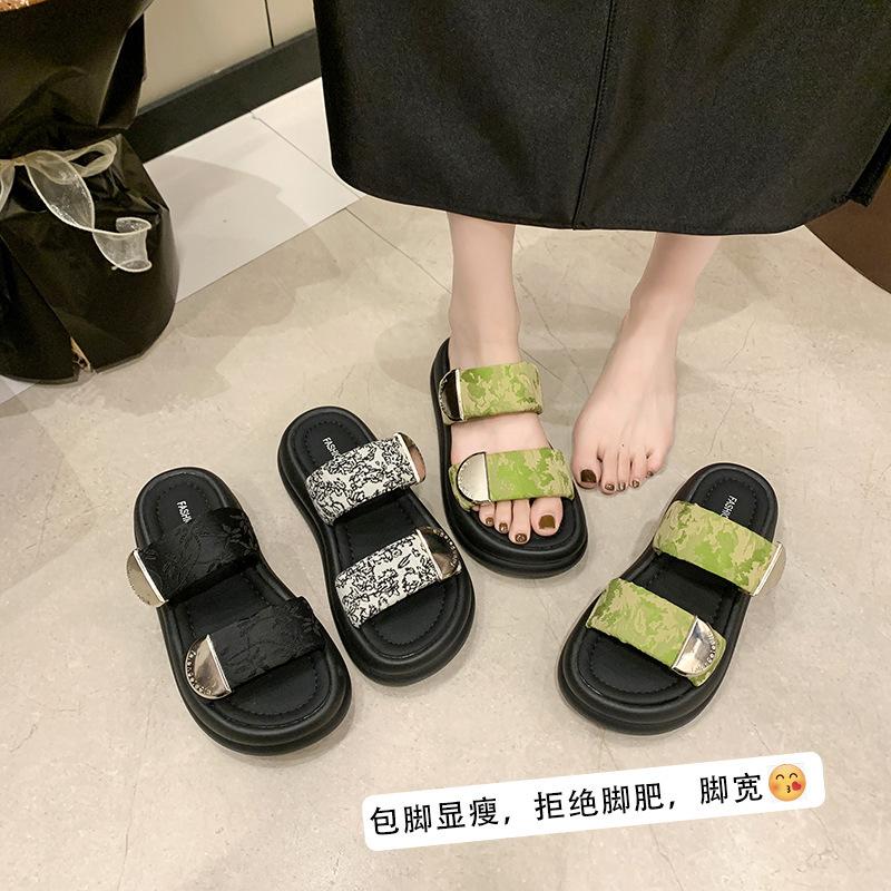 Wearing beach Velcro with cool slippers, new skirt casual height-increasing thick-soled slippers for women s summer 35
Wearing beach Velcro with cool slippers, new skirt casual height-increasing thick-soled slippers for women s summer 35