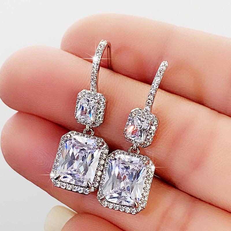 Huitan Modern Fashion Lady s Drop Earrings Full Bling Iced Out Crystal Cubic Zirconia Aesthetic Bridal Wedding Earrings Zircon
Huitan Modern Fashion Lady s Drop Earrings Full Bling Iced Out Crystal Cubic Zirconia Aesthetic Bridal Wedding Earrings Zircon