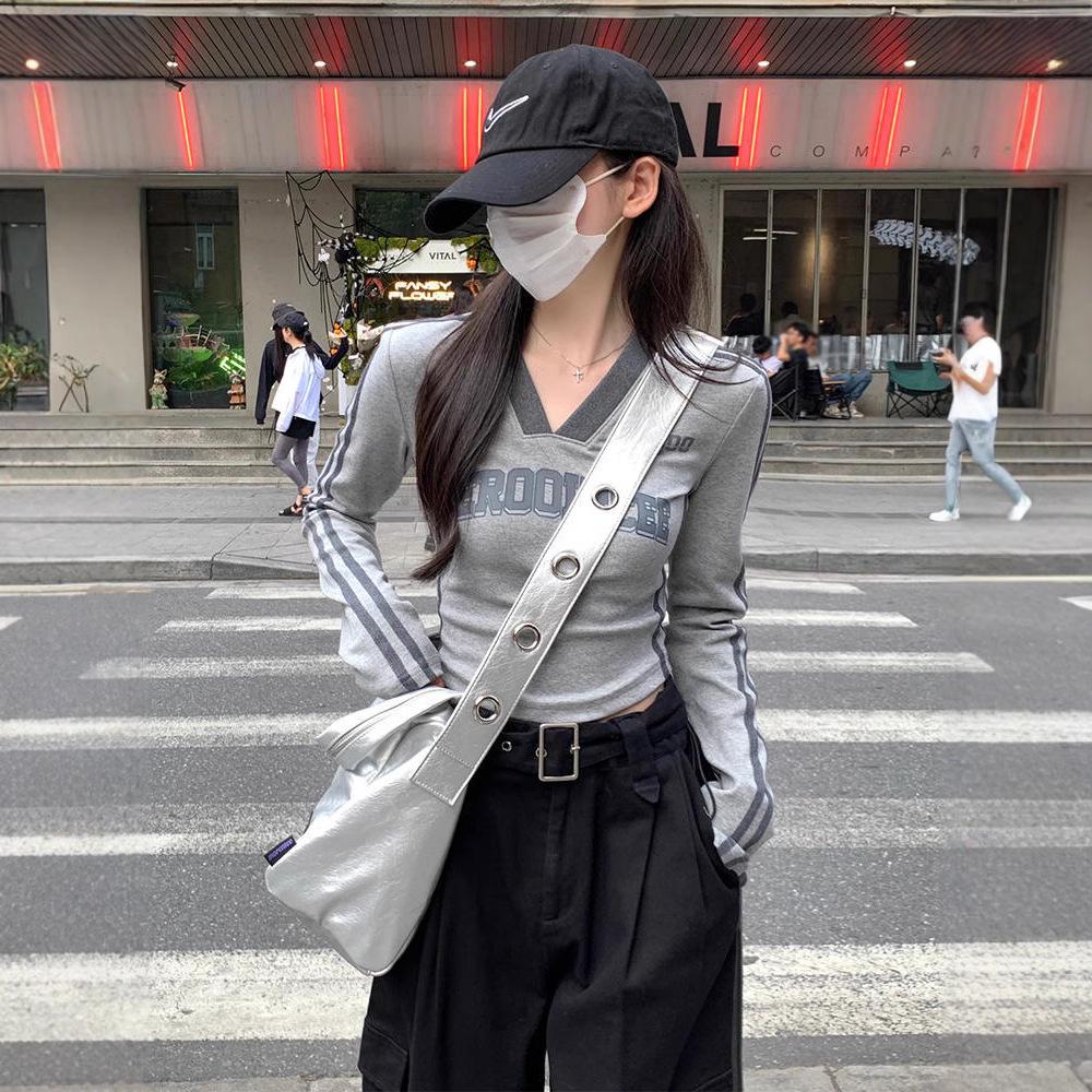 Petite Women s Gray V-Neck Long Sleeve Jazz Dance Top - Sweet & Spicy Chic Autumn Blouse M (Recommended up to 90 jin)
Petite Women s Gray V-Neck Long Sleeve Jazz Dance Top - Sweet & Spicy Chic Autumn Blouse M (Recommended up to 90 jin)