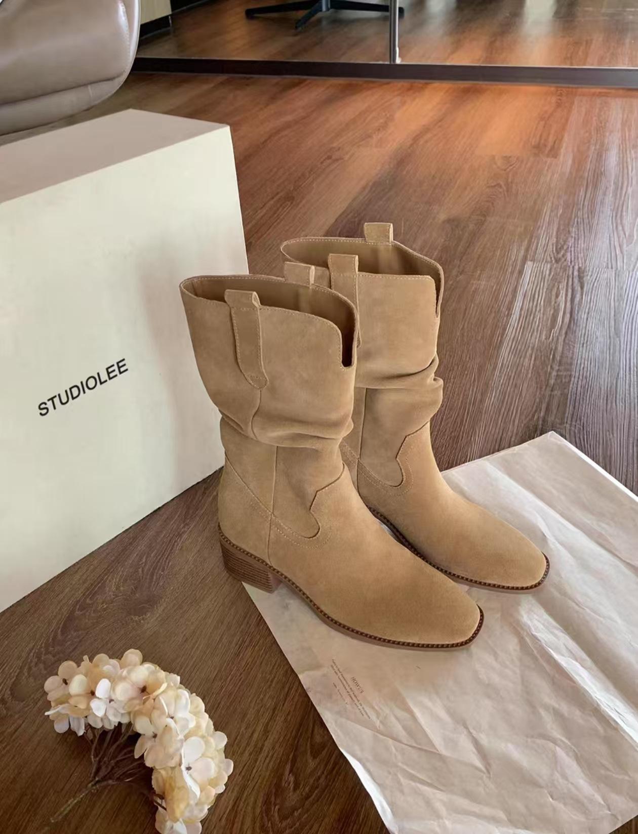 Ruodan Ruodan 2025 spot~ height increase 8cm~ Korean round head V mouth thick heel thin pile short boots women 40 хаки
Ruodan Ruodan 2025 spot~ height increase 8cm~ Korean round head V mouth thick heel thin pile short boots women 40 хаки