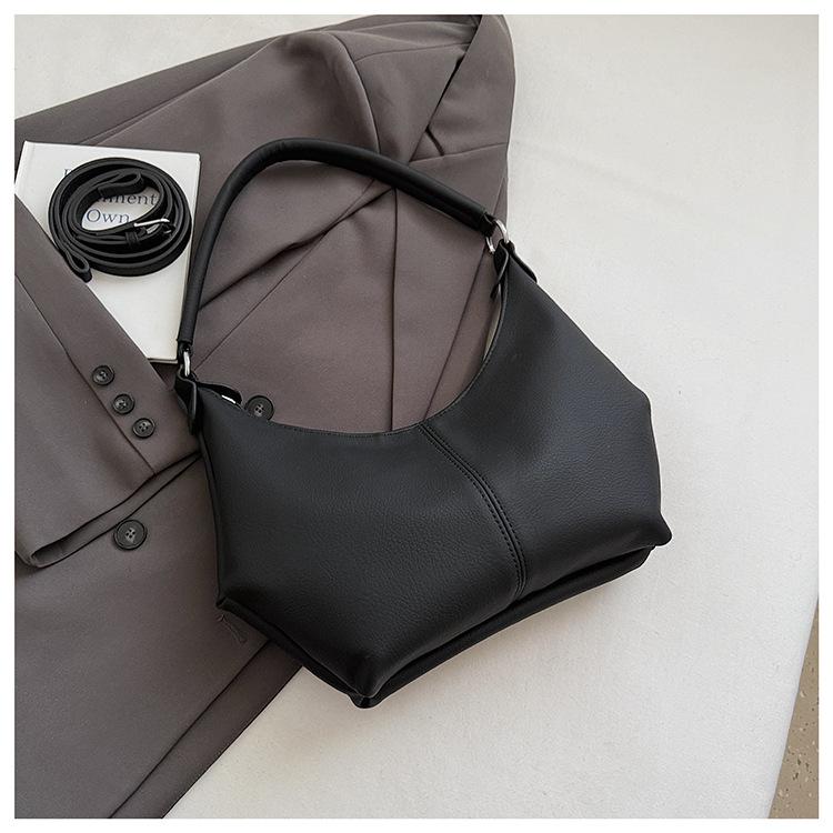 Сумка-пельмень большой вместимости женская корейская версия ретро мода сумка через плечо 2025 осень и зима нишевая высококлассная универсальная сумка подмышку чёрный