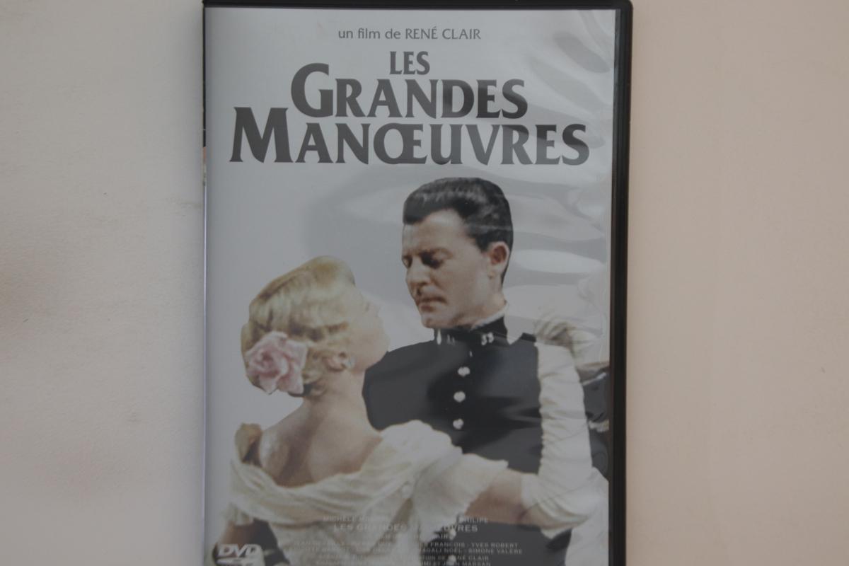 DVD DVD - Les Grandes MANOEUVERES KKDS376 KINOKUNIYA SHOT Japan Movies & DVD Used
DVD DVD - Les Grandes MANOEUVERES KKDS376 KINOKUNIYA SHOT Japan Movies & DVD Used