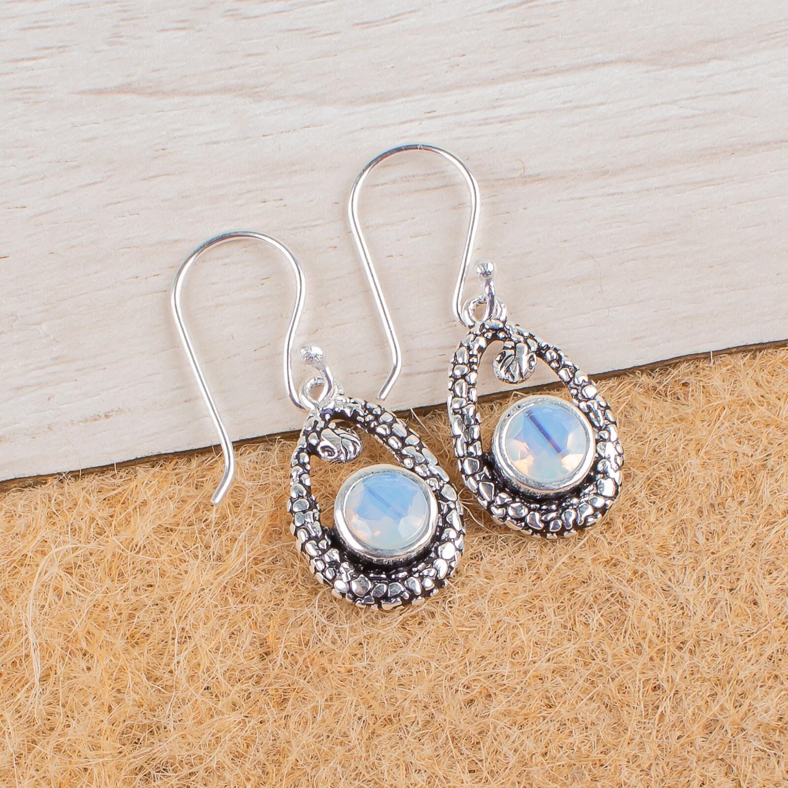 Milky Opal Gemstone 925 Sterling Silver Jewelry Drop/Dangle Boho Earrings 1.38 CE-3-11
Milky Opal Gemstone 925 Sterling Silver Jewelry Drop/Dangle Boho Earrings 1.38 CE-3-11