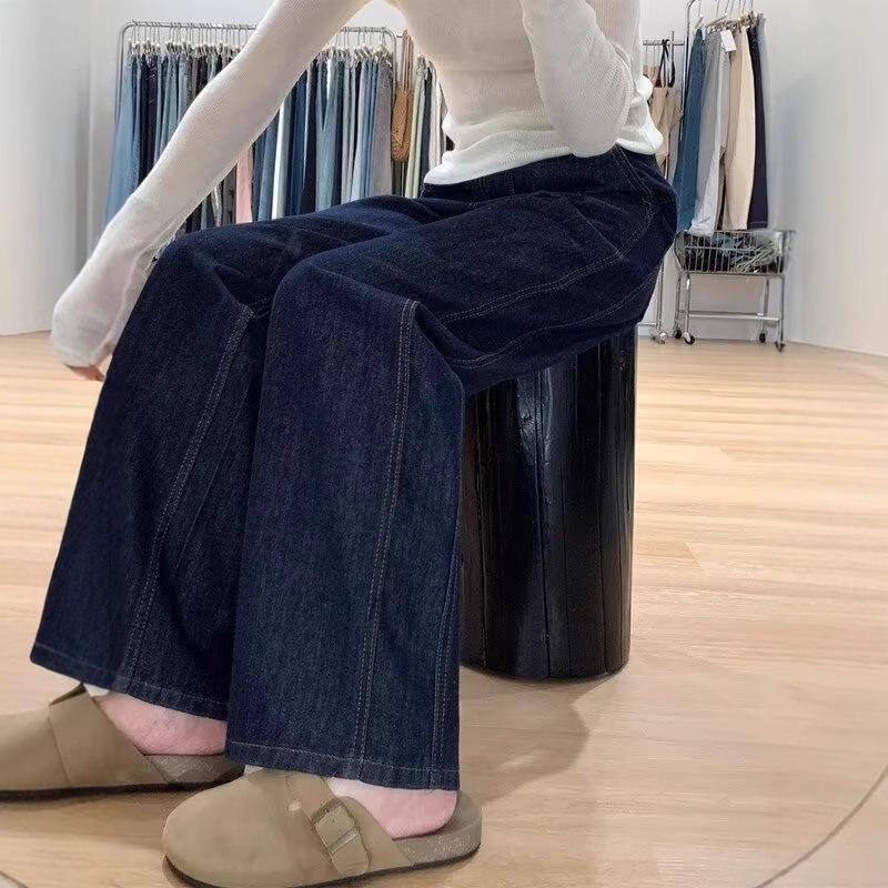 Women’s High-Waisted Dark Blue Straight-Leg Jeans: Slimming, Loose Fit for Pear-Shaped Figures (Autumn) S
Women’s High-Waisted Dark Blue Straight-Leg Jeans: Slimming, Loose Fit for Pear-Shaped Figures (Autumn) S