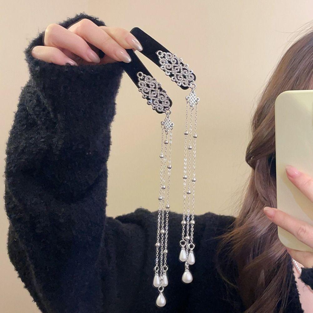 Elegant Chinese Style Tassel Hairpin Vintage Tassel Side Clip Fashion Ethnic Style Hair Clip Party Style3
Elegant Chinese Style Tassel Hairpin Vintage Tassel Side Clip Fashion Ethnic Style Hair Clip Party Style3