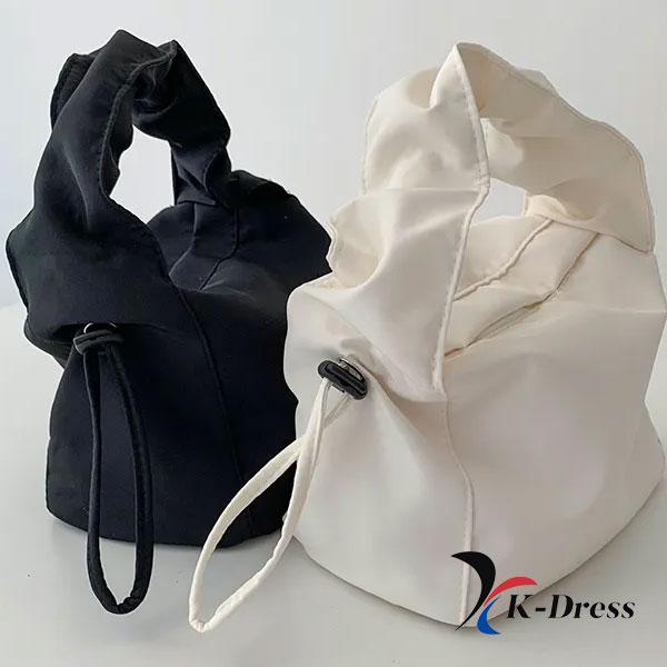 Cute Nylon Square Shirring String Lightweight Mini Tote Bag (2 colors) 18x14x11cm чорний
Cute Nylon Square Shirring String Lightweight Mini Tote Bag (2 colors) 18x14x11cm чорний
