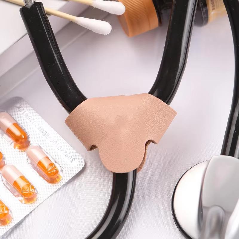 Compact Leather Stethoscope Cover & Tag for Medical Staff 9*8.2cm
Compact Leather Stethoscope Cover & Tag for Medical Staff 9*8.2cm