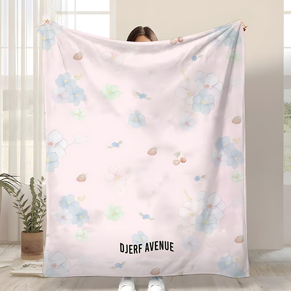 Brand D-Djerf Avenue Throw Kid-Friendly Flannel Throw Blanket Soft Warm Anti-Static Washable All Season 75x90cm
Brand D-Djerf Avenue Throw Kid-Friendly Flannel Throw Blanket Soft Warm Anti-Static Washable All Season 75x90cm