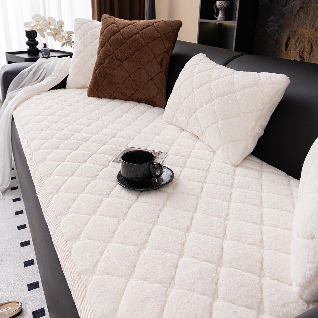 2025 Autumn-Winter Rabbit Plush Non-Slip Sofa Seat Cushion - Versatile Living Room Mat 50*50cm
2025 Autumn-Winter Rabbit Plush Non-Slip Sofa Seat Cushion - Versatile Living Room Mat 50*50cm