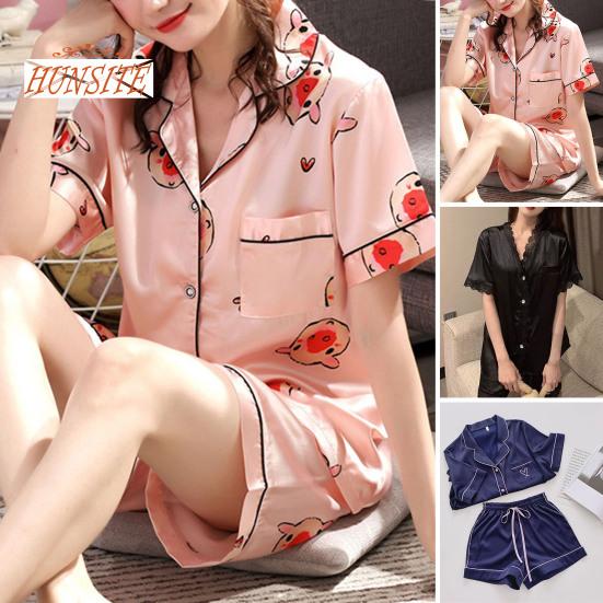 2 шт./компл., пижамный комплект с короткими рукавами и лацканами, однобортный эластичный пояс с завязками, рубашка из ледяного шелка, шорты, домашняя одежда, костюм для сна
2 шт./компл., пижамный комплект с короткими рукавами и лацканами, однобортный эластичный пояс с завязками, рубашка из ледяного шелка, шорты, домашняя одежда, костюм для сна