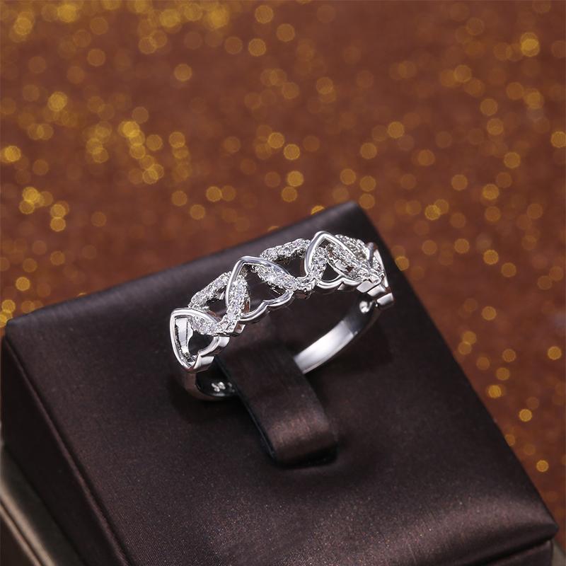 Huitan Double Row Cross Hearts Delicate Female Ring CZ Stone Heart Romantic Wedding Fashion Women Rings Zircon Engagement Party 6&Copper Plated
Huitan Double Row Cross Hearts Delicate Female Ring CZ Stone Heart Romantic Wedding Fashion Women Rings Zircon Engagement Party 6&Copper Plated