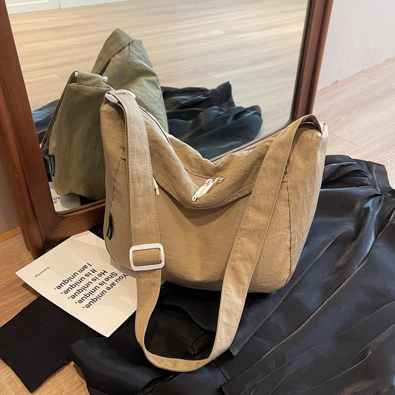 Bags Women s 2025 New Lightweight Versatile Travel Bag Shoulder Bag Large Capacity Class Crossbody Bag сірий колір
Bags Women s 2025 New Lightweight Versatile Travel Bag Shoulder Bag Large Capacity Class Crossbody Bag сірий колір