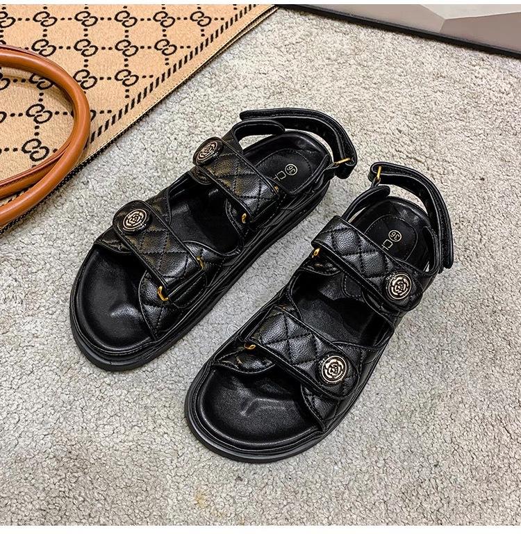 New sandals women s summer flat bottom 2025 new Xiaoxiangfeng Velcro leather versatile rhombus soft leather thick bottom 36
New sandals women s summer flat bottom 2025 new Xiaoxiangfeng Velcro leather versatile rhombus soft leather thick bottom 36