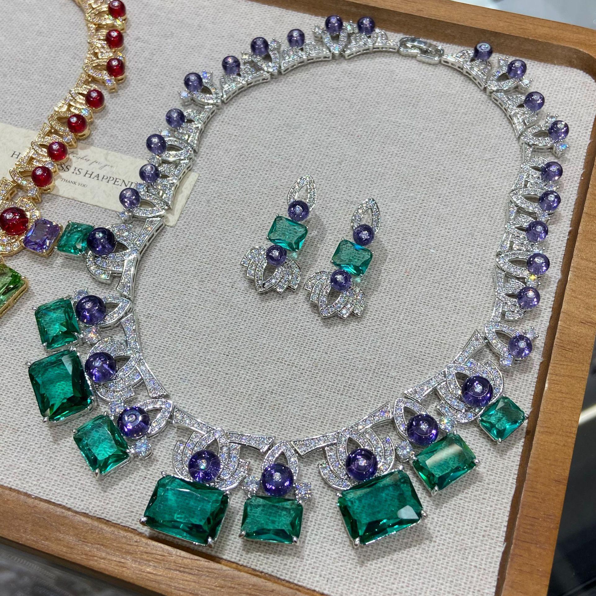 Jewelry Geometric Square Stud Earrings Necklace Jewelry Set High Sense Jewelry Iris Zircon Earrings
Jewelry Geometric Square Stud Earrings Necklace Jewelry Set High Sense Jewelry Iris Zircon Earrings