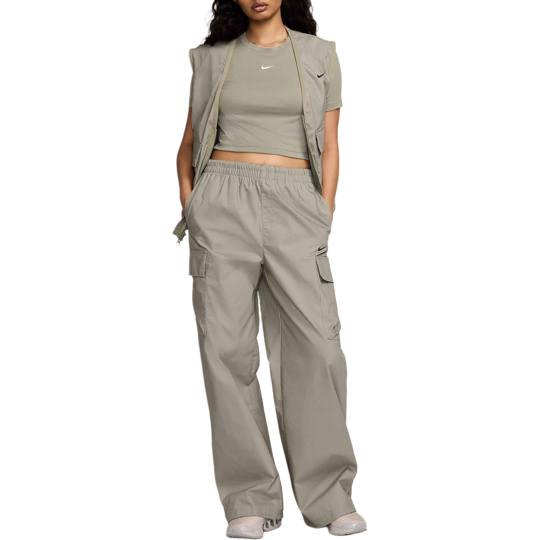 Nike Sportswear Everything Woven Loose Fit Solid Color Mid Rise Straight Leg Cargo Pants Women pants Light-Army-Green FV7643-320 S
Nike Sportswear Everything Woven Loose Fit Solid Color Mid Rise Straight Leg Cargo Pants Women pants Light-Army-Green FV7643-320 S