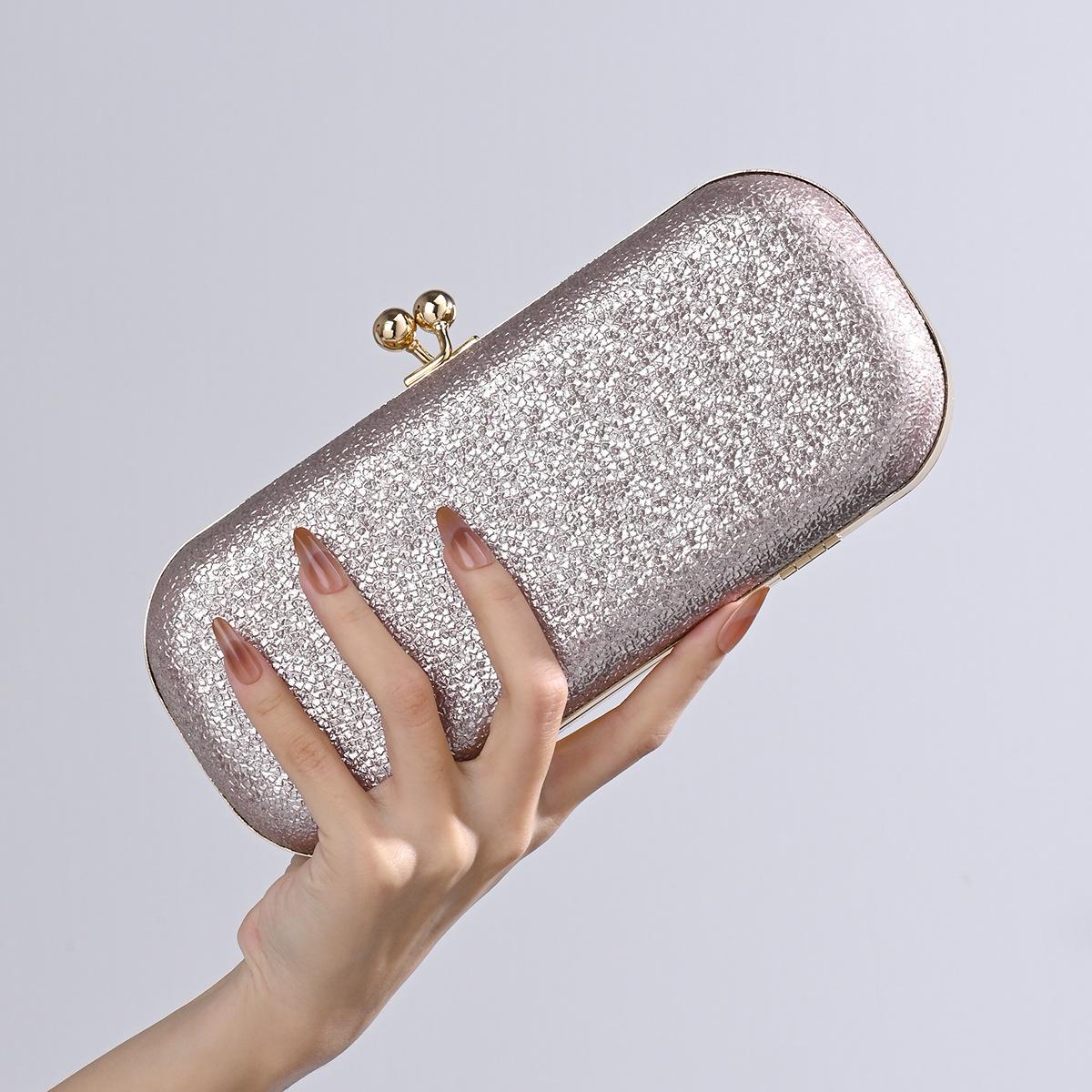 European American Fashion Evening Bag with Single Shoulder Diagonal Chain Banquet Dress Pu Clutch New Cross-Border Simple Design
European American Fashion Evening Bag with Single Shoulder Diagonal Chain Banquet Dress Pu Clutch New Cross-Border Simple Design