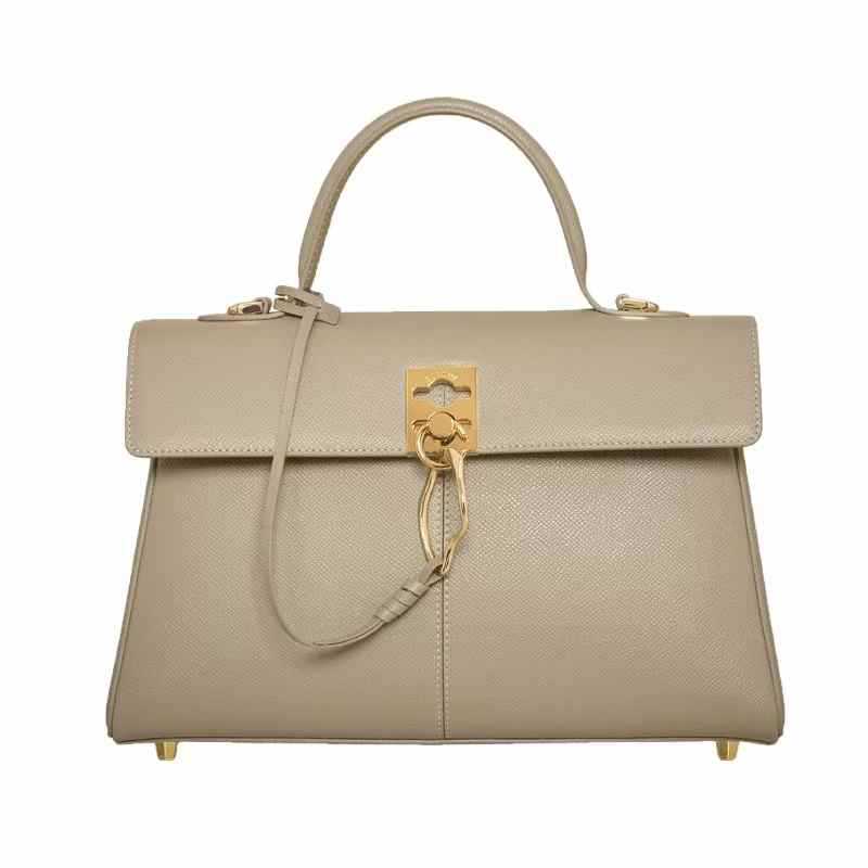 European and American Lightweight Briefcase Classic Cowhide Commuting Shoulder Bag
European and American Lightweight Briefcase Classic Cowhide Commuting Shoulder Bag