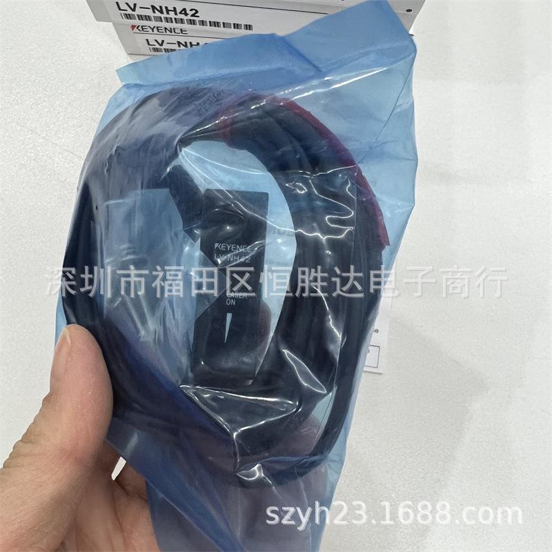 KEYENCE Sensor Models LV-NH42, LV-NH47, LV-NH62, LV-NH64, LV-NH65, and LV-NH67 Available CZ-H35S
KEYENCE Sensor Models LV-NH42, LV-NH47, LV-NH62, LV-NH64, LV-NH65, and LV-NH67 Available CZ-H35S