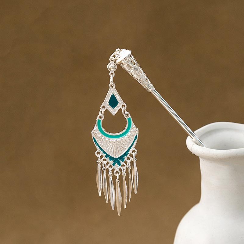 Этническая шпилька для волос Геометрическая полая шпилька с кисточкой Национальный тренд Каплевидная шпилька с капельной эмалью Прическа Ханьфу Аксессуары для волос Женская
Этническая шпилька для волос Геометрическая полая шпилька с кисточкой Национальный тренд Каплевидная шпилька с капельной эмалью Прическа Ханьфу Аксессуары для волос Женская