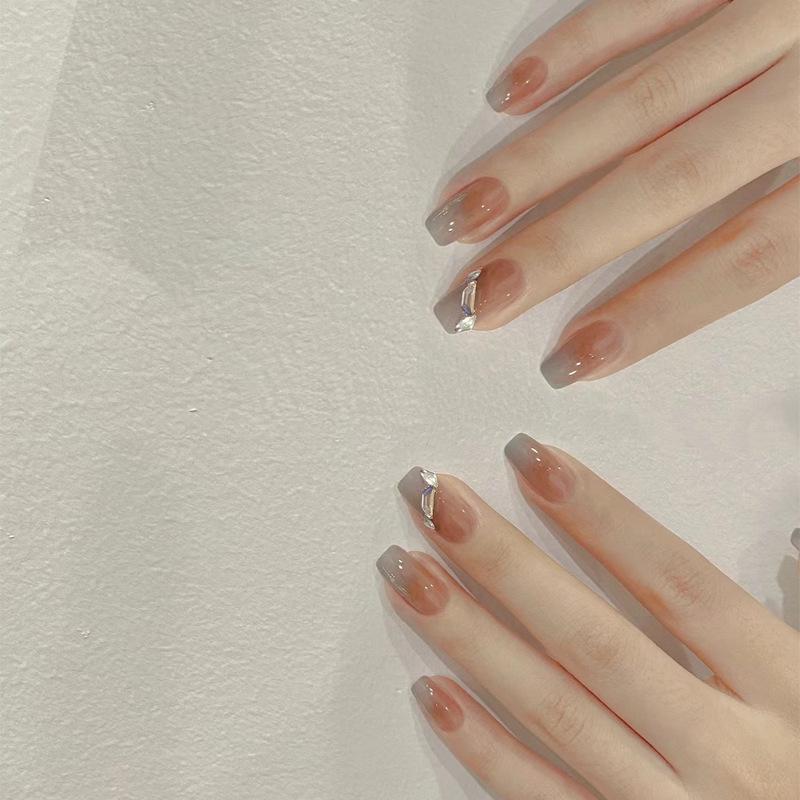 Trendy Short Brown-Green Gradient Flash Diamond Nail Stickers for Nail Art Gold Plating Topcoat Glue
Trendy Short Brown-Green Gradient Flash Diamond Nail Stickers for Nail Art Gold Plating Topcoat Glue