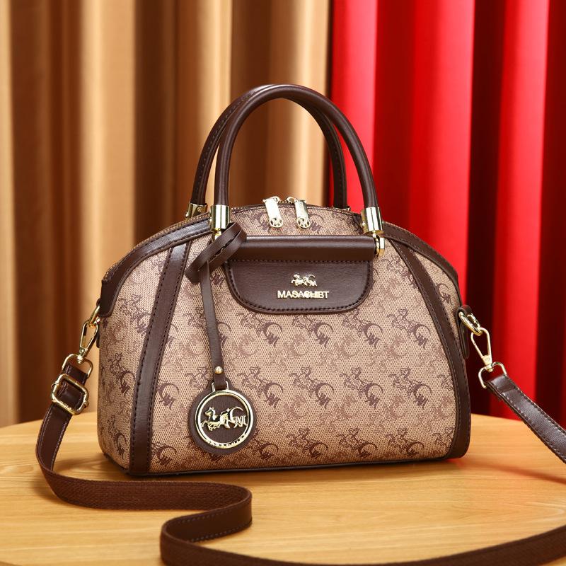Pillow bag 2025 new women s bag women s fashion flower trend versatile large capacity shoulder messenger women s bag
Pillow bag 2025 new women s bag women s fashion flower trend versatile large capacity shoulder messenger women s bag