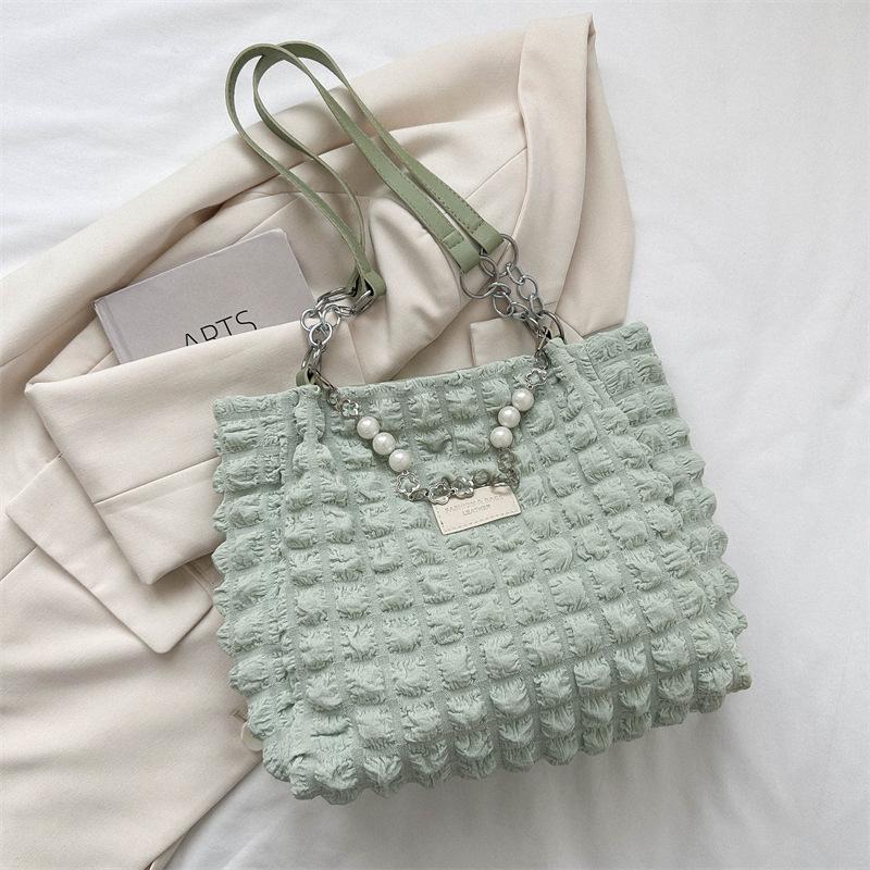 Gentle and stylish simple pleated shoulder bag women s summer new foreign style underarm bag commuter tote bag tide
Gentle and stylish simple pleated shoulder bag women s summer new foreign style underarm bag commuter tote bag tide