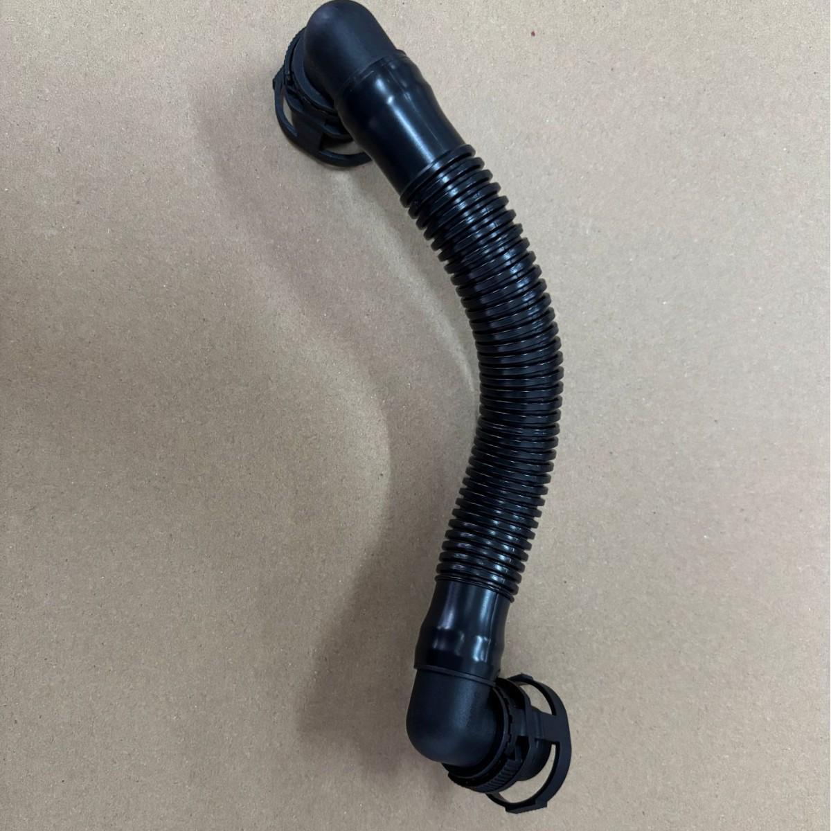 Tiguan CC A1 Q3 Jingrui Polo Crankcase Vent & Exhaust Hose 03L103493AF HE
Tiguan CC A1 Q3 Jingrui Polo Crankcase Vent & Exhaust Hose 03L103493AF HE