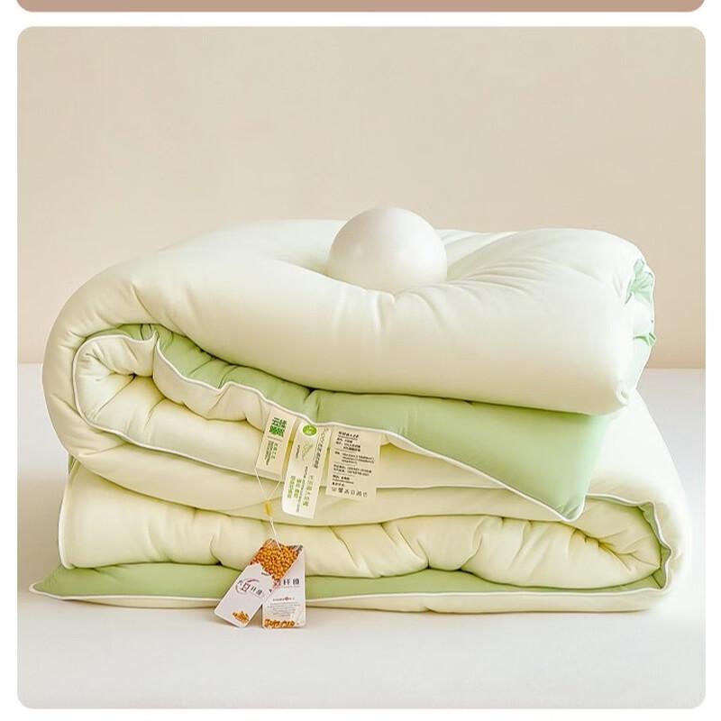 oeny All-Season Two-in-One Quilt Insert
oeny All-Season Two-in-One Quilt Insert