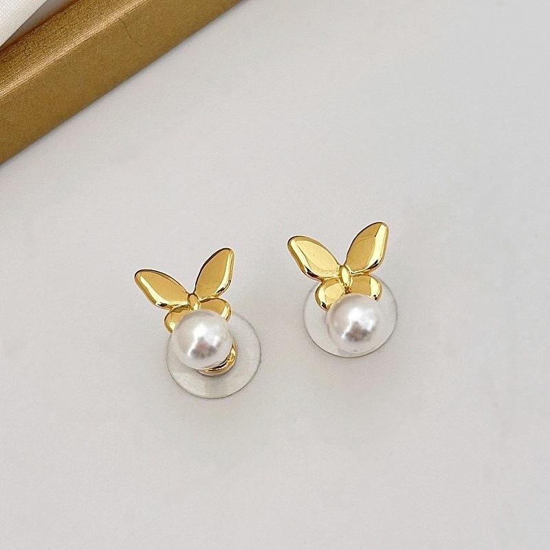 Glossy Butterfly Necklace Light Luxury Fashion Trend Collarbone Chain Gentle Elegance Temperament Stud Earrings Women
Glossy Butterfly Necklace Light Luxury Fashion Trend Collarbone Chain Gentle Elegance Temperament Stud Earrings Women