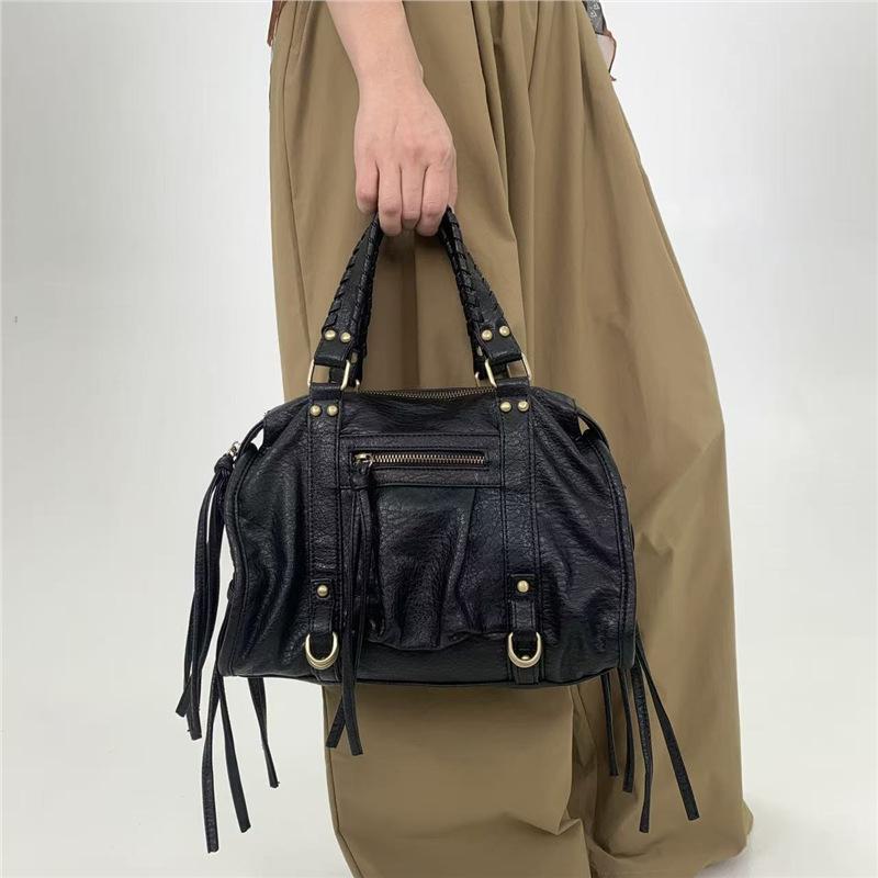 Retro Y2K Tote Women Bag Woven Handle Shoulder Bag Luxury Designer Bags for Women Handbags and Purses Shopper Female
Retro Y2K Tote Women Bag Woven Handle Shoulder Bag Luxury Designer Bags for Women Handbags and Purses Shopper Female