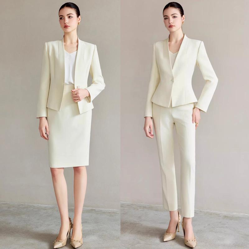 Off-White Collarless Women s Slimming Suit Set - One-Button Spring & Autumn Workwear Large (L)
Off-White Collarless Women s Slimming Suit Set - One-Button Spring & Autumn Workwear Large (L)