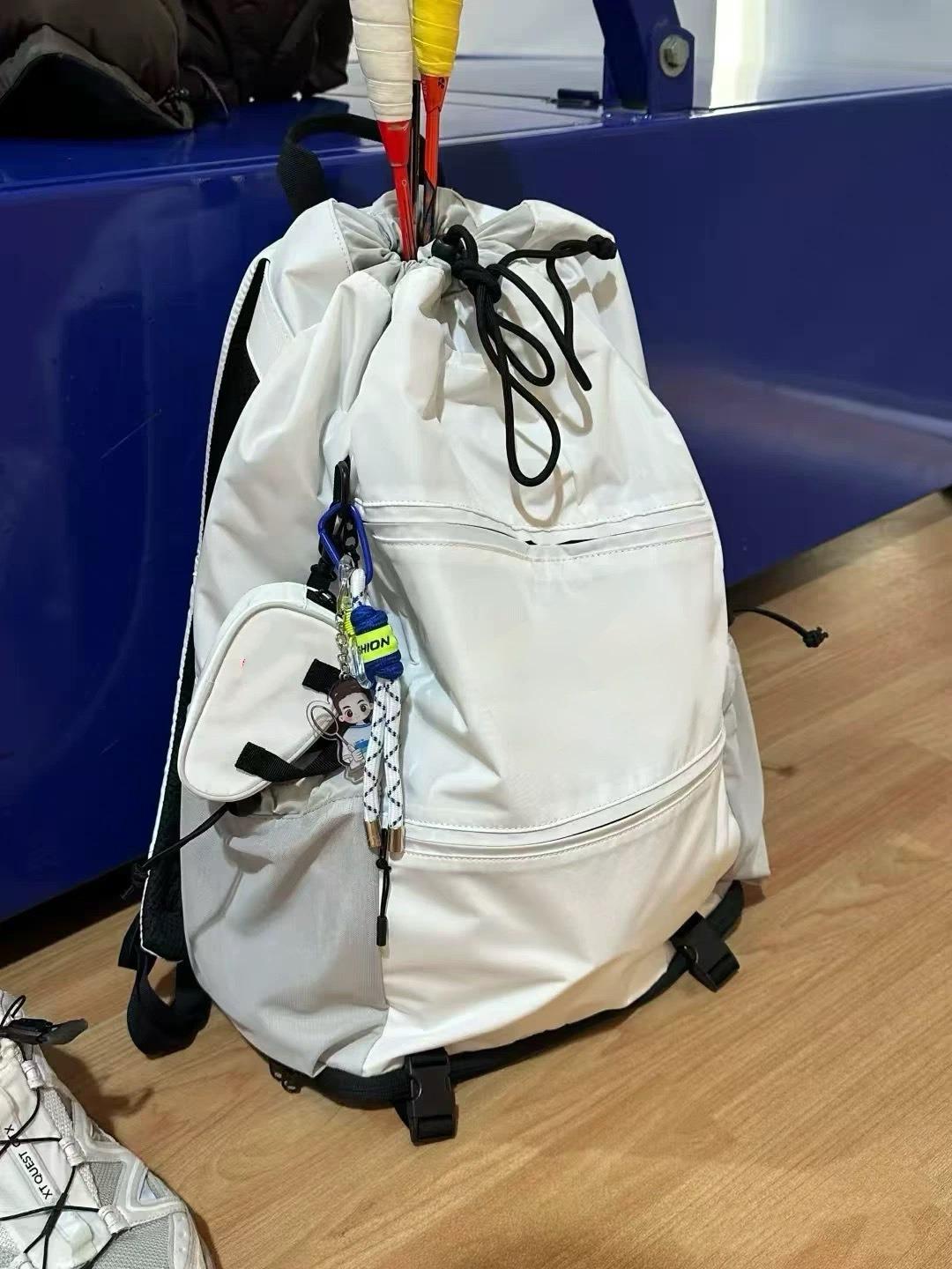 Unisex Lightweight Sports Drawstring Backpack for Badminton & Tennis 20-35L білий
Unisex Lightweight Sports Drawstring Backpack for Badminton & Tennis 20-35L білий