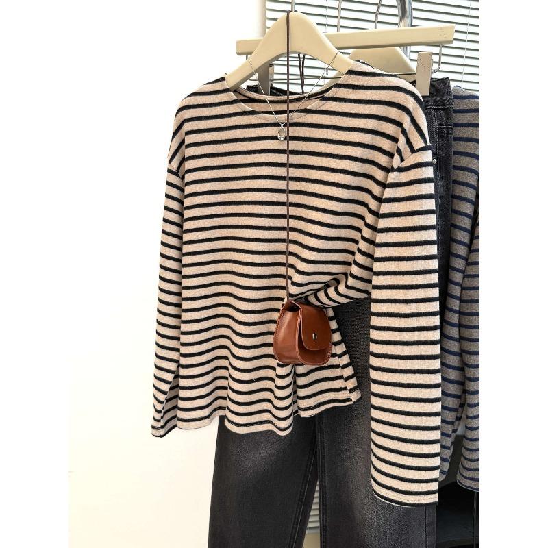 Реальное фото полосатая футболка с длинным рукавом женская зимняя большого размера свободная базовая рубашка утолщенный отполированный топ XL
Реальное фото полосатая футболка с длинным рукавом женская зимняя большого размера свободная базовая рубашка утолщенный отполированный топ XL