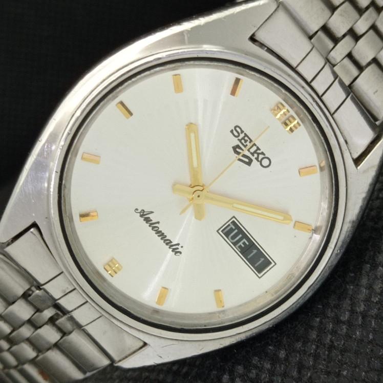 USED VINTAGE SEIKO 5 AUTO 6309A JAPAN MENS D/D SILVER WATCH 608e-a315949-9 SKU608e-a315949
USED VINTAGE SEIKO 5 AUTO 6309A JAPAN MENS D/D SILVER WATCH 608e-a315949-9 SKU608e-a315949