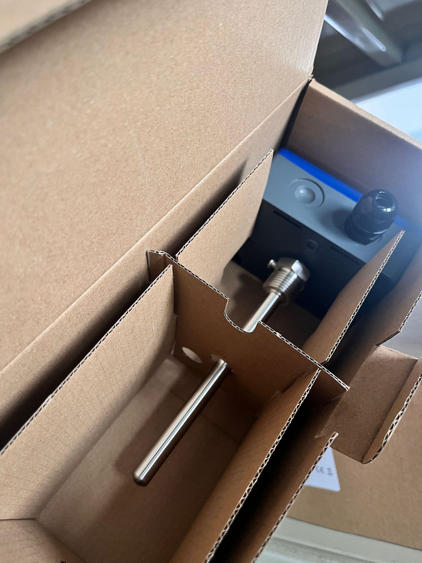 Johnson HT7000I5C3 Insertion Temperature Sensor, -40~150℃, 152mm
Johnson HT7000I5C3 Insertion Temperature Sensor, -40~150℃, 152mm