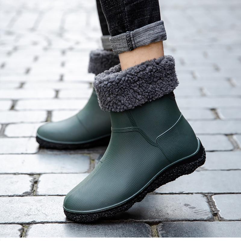 Мужские нескользящие резиновые сапоги средней высоты с бархатной подкладкой для охраны труда, использования на кухне, в строительстве и при мытье автомобилей. 39
Мужские нескользящие резиновые сапоги средней высоты с бархатной подкладкой для охраны труда, использования на кухне, в строительстве и при мытье автомобилей. 39